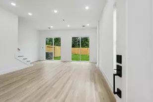 7416 Maxroy St, Houston, TX 77088 - Photo 7