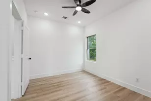 7416 Maxroy St, Houston, TX 77088 - Photo 33