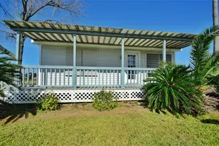 436 9th St, San Leon, TX 77539 - Photo 3