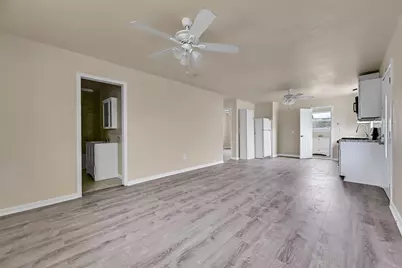 2324 Avenue P #Back Up, Galveston, TX 77550 - Photo 5