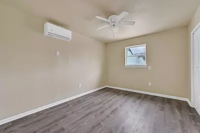 2324 Avenue P #Back Up, Galveston, TX 77550 - Photo 15