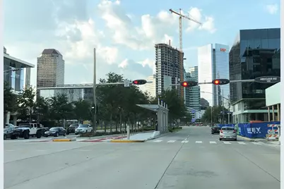 1901 Post Oak Boulevard #4108, Houston, TX 77056 - Photo 21