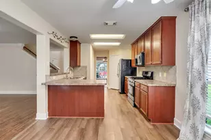 4203 Keystone Tr, Pearland, TX 77584 - Photo 11