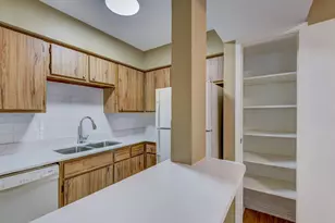 18519 Egret Bay Blvd, Webster, TX 77058 - Photo 7