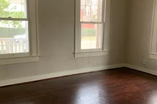 908 W 23rd St, Houston, TX 77008 - Photo 13
