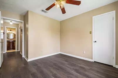 6906 Grant Drive, Richmond, TX 77469 - Photo 9
