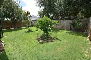 6039 Lark Haven Ln, Houston, TX 77085 - Photo 23