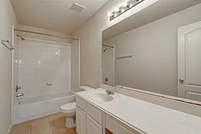 2642 Skyview Trace Court, Houston, TX 77047 - Photo 21