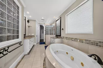 128 Drew Street, Houston, TX 77006 - Photo 29