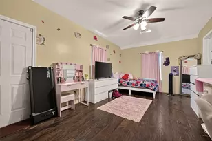 528 Caplin St, Houston, TX 77022 - Photo 13
