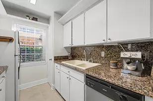 3224 Timmons Ln, Houston, TX 77027 - Photo 7