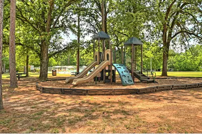 10085 Calendar Street, Willis, TX 77318 - Photo 31