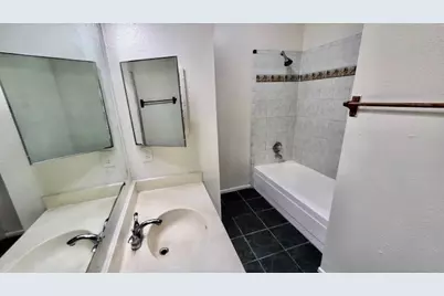 1546 Daisey Bell Lane, Houston, TX 77067 - Photo 9