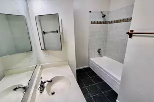 1546 Daisey Bell Ln, Houston, TX 77067 - Photo 9