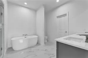 209 Edgewood St, Houston, TX 77011 - Photo 23