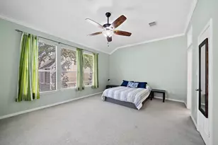 90 McGowen St, Houston, TX 77006 - Photo 13