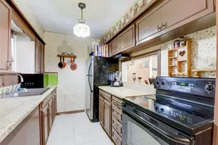 1202 Hunter Dr, Texas City, TX 77590 - Photo 15