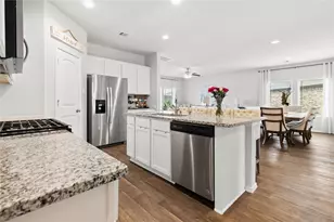 18300 Porters Mill Ct, New Caney, TX 77357 - Photo 11