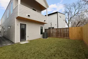 140 E 37th, Houston, TX 77018 - Photo 9