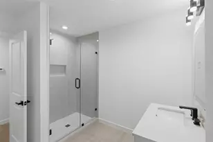 4829 Willowbend Blvd, Houston, TX 77035 - Photo 13