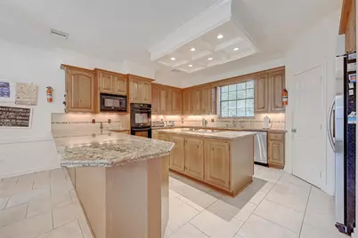 13710 Bayou Parkway Court, Houston, TX 77077 - Photo 5