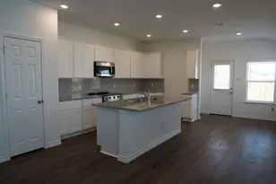 10465 Sugar Ml Dr, Conroe, TX 77306 - Photo 3