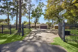 1829 Campbell Rd, Houston, TX 77080 - Photo 3