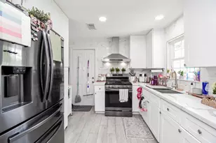 1119 Regal St, Houston, TX 77034 - Photo 7