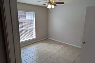 21015 Hidden Bridle Ct, Houston, TX 77073 - Photo 11