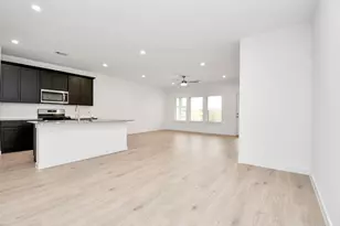 5143 Sunset Oaks Dr, Fresno, TX 77545 - Photo 13