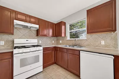 3519 Fuller Bluff Drive, Spring, TX 77386 - Photo 9