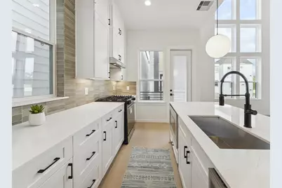 817 Thornton Road #E, Houston, TX 77018 - Photo 15