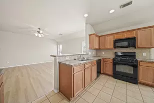 2134 Vermillion Oak St, Fresno, TX 77545 - Photo 7