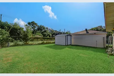 11323 Sageking Dr Drive, Houston, TX 77089 - Photo 23