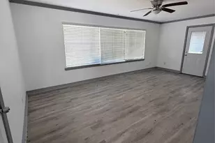 3818 Linkwood Dr, Houston, TX 77025 - Photo 9