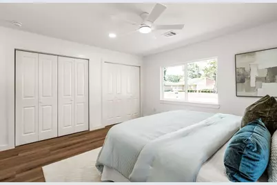5207 Hummingbird Street, Houston, TX 77035 - Photo 15