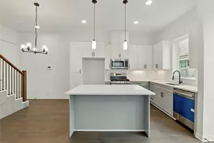 9902 Clark Rd, Houston, TX 77076 - Photo 9
