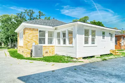 1569 Elliott Street, Houston, TX 77023 - Photo 5