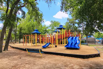 6405 Newcastle Street, Bellaire, TX 77401 - Photo 25