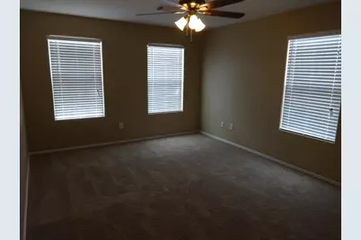 8915 Chisholm Wood Lane, Houston, TX 77075 - Photo 5