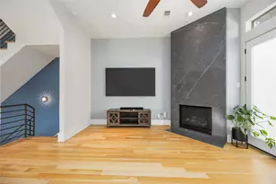 5639 Petty St, Houston, TX 77007 - Photo 9