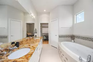 5639 Petty St, Houston, TX 77007 - Photo 23