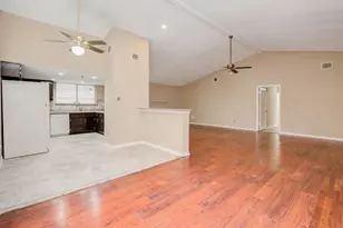 15823 Ruppstock Dr, Missouri City, TX 77489 - Photo 9