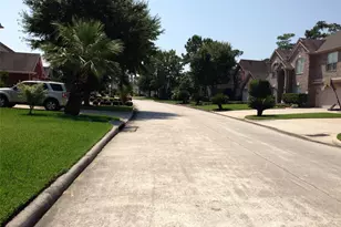 18806 Rusty Anchor Ct, Humble, TX 77346 - Photo 11