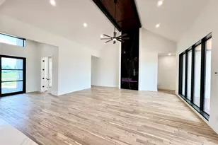 14260 Hargrove Ln, Washington, TX 77880 - Photo 11