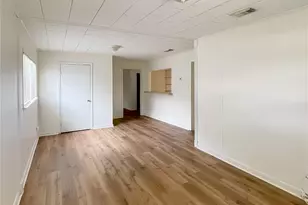 1241 Chevy Chase Dr, Angleton, TX 77515 - Photo 11