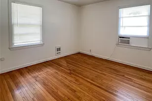 1241 Chevy Chase Dr, Angleton, TX 77515 - Photo 3