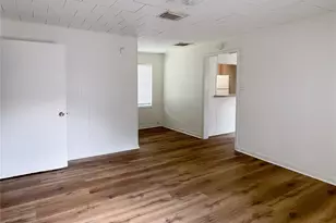 1241 Chevy Chase Dr, Angleton, TX 77515 - Photo 9