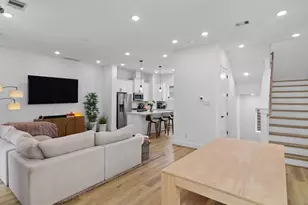 3026 Live Oak St, Houston, TX 77004 - Photo 1