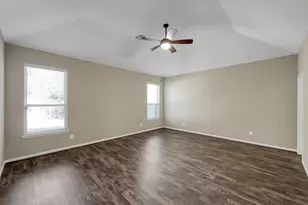 2026 Parnevik Pl, Conroe, TX 77304 - Photo 15